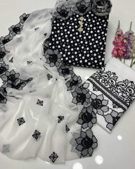 2K26 Heavy Embroidered Lawn 3 Piece Unstitched Suit with Chiffon Dupatta